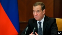 Le vice-président du Conseil de sécurité russe, Dmitri Medvedev, à Moscou, le 22 février 2022.