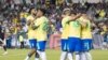 El delantero de Brasil Gabriel Martinelli (D) celebra al anotar el segundo gol de su equipo con sus compañeros durante el partido amistoso internacional de fútbol entre Brasil y México en el Kyle Field en College Station, Texas, el 8 de junio de 2024.