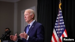El presidente de EEUU, Joe Biden, habla sobre el intercambio de rehenes por prisioneros palestinos entre Hamás e Israel en Nantucket, Massachusetts, el 26 de noviembre de 2023.
