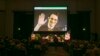 Snowden arrive sur Twitter et commence par suivre le compte de la NSA