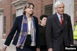 Judy Clarke, left, and David Bruck, defense attorneys for convicted Boston Marathon bomber Dzhokhar Tsarnaev, will try to prevent his getting a death sentence. They're shown at the federal courthouse in Boston, Massachusetts, April 6, 2015.