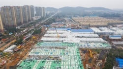 Una vista aérea del nuevo hospital en Wuhan, China, construido en tiempo récord para atender a pacientes de coronavirus.