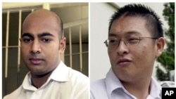 Terpidana mati kasus penyelundupan narkotika asal Australia Andrew Chan (kanan) dan Myuran Sukumaran. (Foto: Dok)