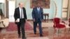 Le ministre français des Affaires étrangères, Jean-Yves Le Drian, reçu par le président ivoirien Alassane Ouatarra, à Abidjan, Côte d’Ivoire, 18 octobre 2018. (Twitter/ Jean-Yves Le Drian)