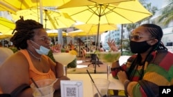Los bares y restaurantes de la Florida, que reabrieron la semana pasada, han tenido que cerrar de nuevo debido a un repunte de nuevos casos de COVID-19 en el estado.