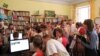 Чи прийде критичність та демократичне мислення разом з безкоштовним Інтернетом у сільських бібліотеках?