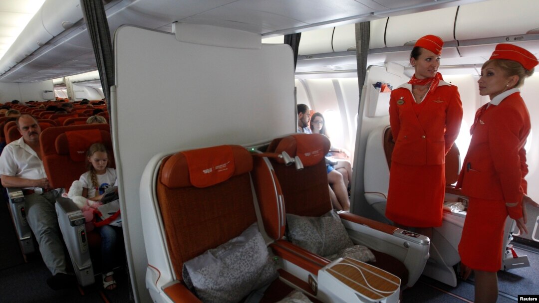 Hành khách ngồi trên một chuyến bay của hãng hàng không Aeroflot.