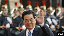 Presiden Hu Jintao memimpin konferensi tahunan mengenai ekonomi Tiongkok.