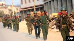 ရှမ်းပြည် မြောက်ပိုင်းက လောက်ကိုင်မြို့မှာ မြန်မာတပ်မတော်က လုံခြုံရေး ကင်းလှည့်နေစဉ် 