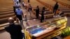 Pelayat Beri Penghormatan Kepada Jenazah George Floyd di Houston