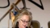 Menlu Clinton Berbicara dengan Pemimpin Pemberontak Libya di Turki