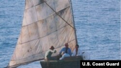 El aumento drástico cubanos que huyen a EE.UU. ha generado temor en La Habana de que muchos profesionales en los que el gobierno ha invertido salgan del país, dice un analista.