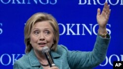 Kandidat calon presiden dari Partai Demokrat, Hillary Rodham Clinton berbicara di Washington (9/9). (AP/Carolyn Kaster)