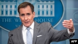 El portavoz del Consejo de Seguridad Nacional (NSC) de Estados Unidos, John Kirby, habla durante la rueda de prensa diaria de la Casa Blanca en Washington, DC, el 2 de abril de 2024.