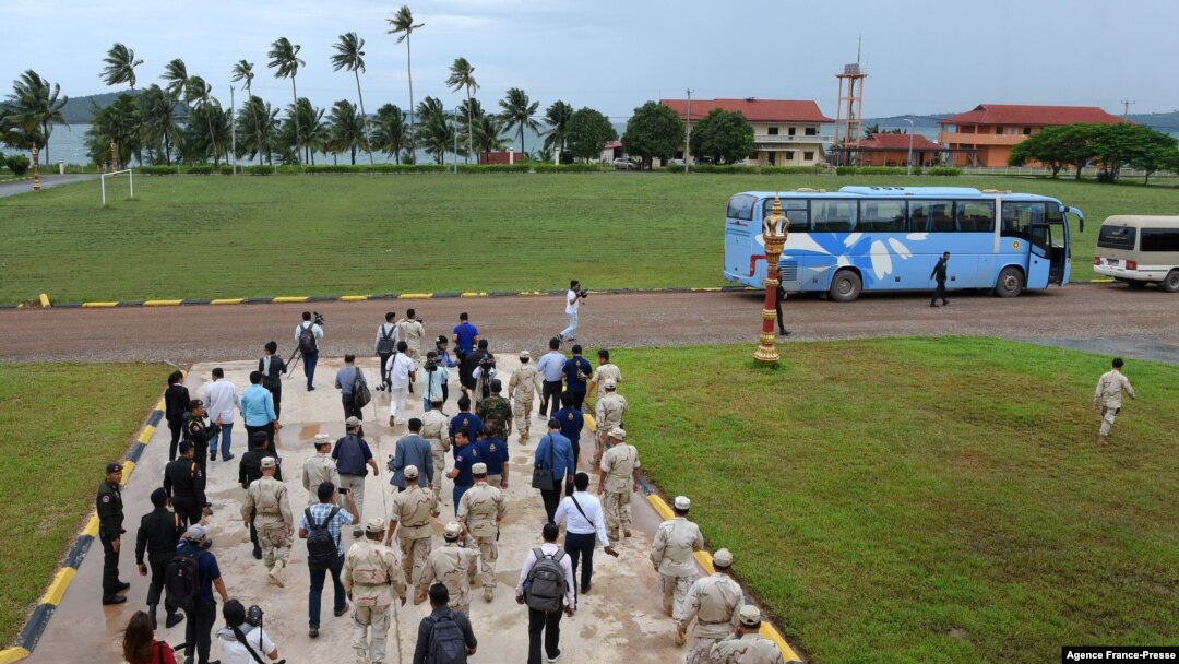 Một đoàn nhà báo được Hải quân Campuchia đưa đi tham quan căn cứ Ream ở tỉnh Preah Sihanouk hồi tháng 7/2019. 